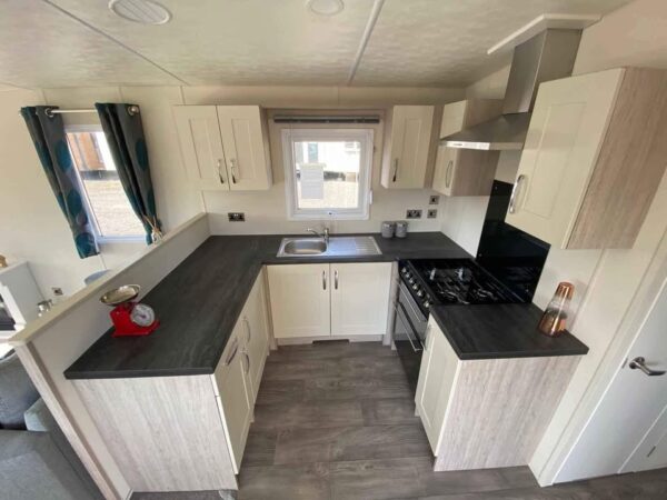 CASA CARAVANA DE 38×13 PIES – 2 HABITACIONES - Image 8
