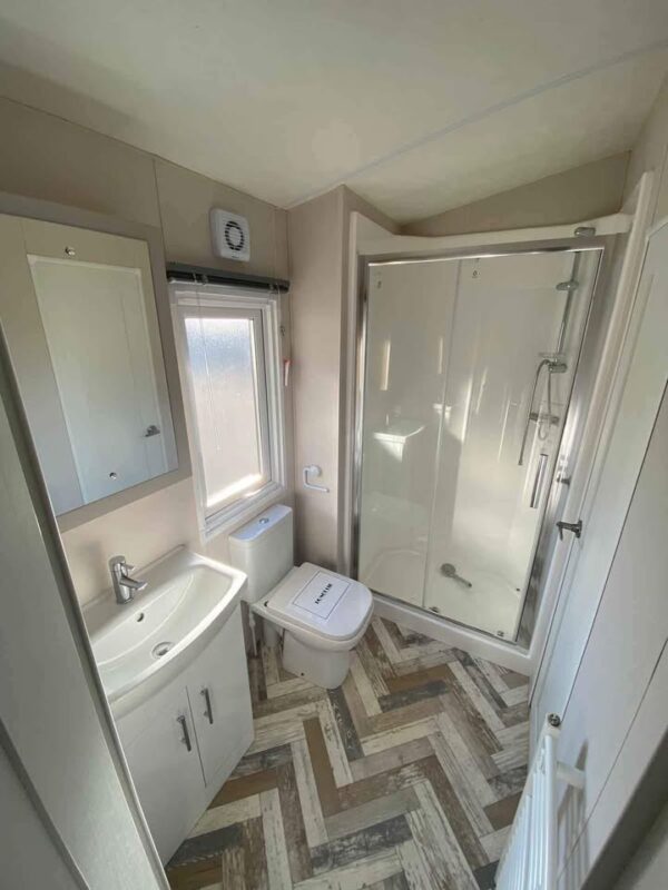 CASA CARAVANA DE 33×13 PIES – 2 CUARTOS - Image 5
