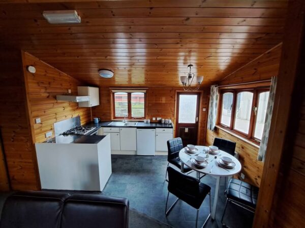 CASA DE MADERA DE 28×20 PIES – 2 HABITACIONES - Image 8