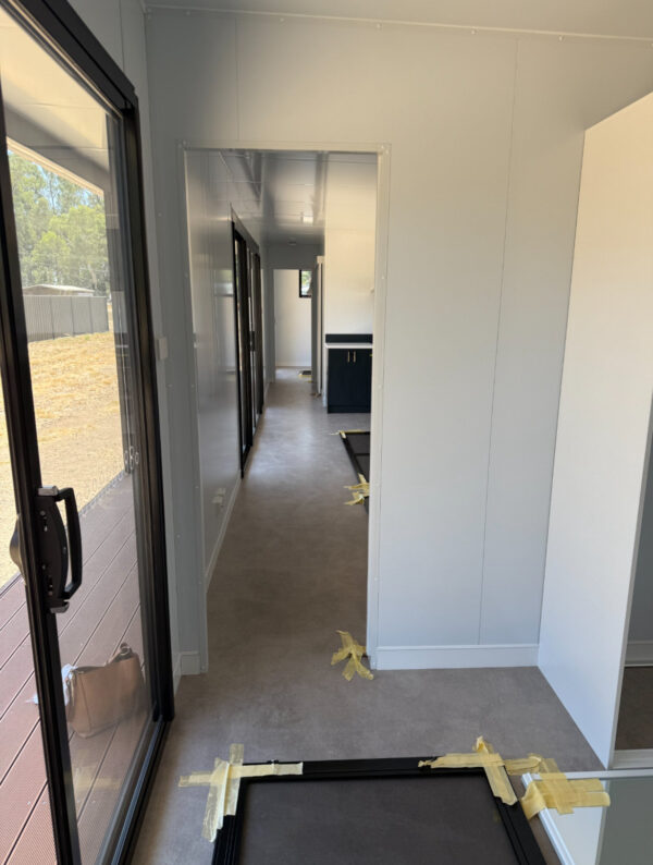CASA PREFABRICADA MODERNA 15M X 4.2M – 2 CUARTOS EN SAN JUAN, PUERTO RICO