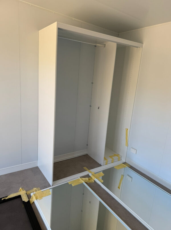 CASA PREFABRICADA MODERNA 15M X 4.2M – 2 CUARTOS EN SAN JUAN, PR
