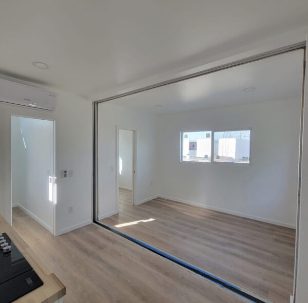 CASA CONTENEDOR MODELO MAPLE EN TOA ALTA, PR