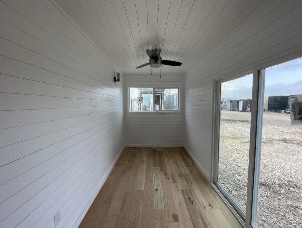 CASA CONTENEDOR MODELO “LEO” – 3 HABITACIONES EN VENTA CIALES, PR