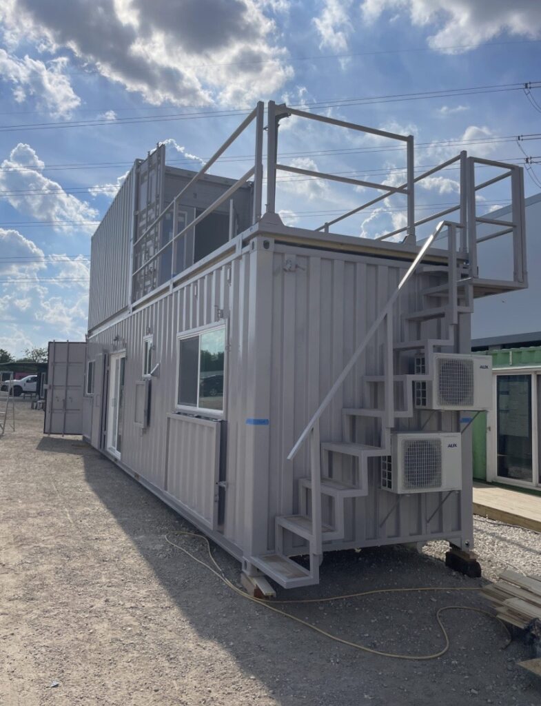 CASA CONTENEDOR DE 3 HABITACIONES – MODELO DÚPLEX EN PUERTO RICO